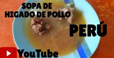 Sopa De Hígado De Pollo Con Aderezo De Ajo Y Cebolla. Fácil De Preparar