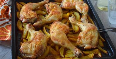 Disfruta De Un Delicioso Pollo Al Horno Con Patatas