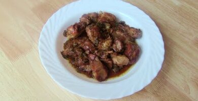 Conejo Guisado Al Estilo De Las Recetas De La Abuela: Delicioso Y Fácil De Preparar En Minutos