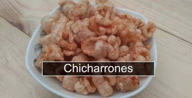 Chicharrones Crujientes: Piel De Cerdo Cocida Y Deshidratada