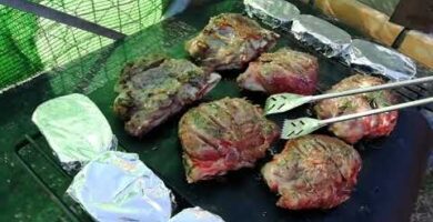 Carrillada A La Brasa: Jugosa Carne De Cerdo Con Hierbas Provenzales. Delicioso Sabor Asado. ¡Prepara Y Disfruta!