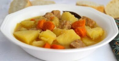 Patatas Guisadas Con Carne: Deliciosa Receta Tradicional