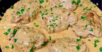 Muslos De Pollo En Crema: Deliciosa Receta Fácil De Preparar Con Muslos De Pollo Jugosos Y Una Salsa Cremosa. ¡Haz Clic Para Probarla Hoy!