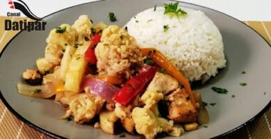 Receta De Saltado De Coliflor: Delicioso Y Saludable Plato Peruano. Fácil De Hacer. ¡Prueba Esta Opción Sabrosa Y Nutritiva!