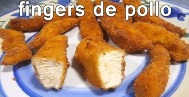 Fingers De Pollo Crujientes Y Sabrosos. Fácil De Hacer En Casa. Prueba Con Una Salsa De Miel Y Mostaza. ¡Clic Aquí Para La Receta Completa!