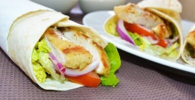 Deliciosos Graves De Pollo: Tortillas De Trigo Rellenas De Pollo Crujiente