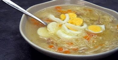 Prepara Una Reconfortante Sopa De Pollo Y Verduras