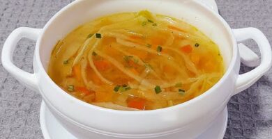 Sopa Quema Grasa: Verduras Variadas Cocinadas A Fuego Lento Para Obtener Un Plato Saludable Y Delicioso. ¡Prueba Ahora!